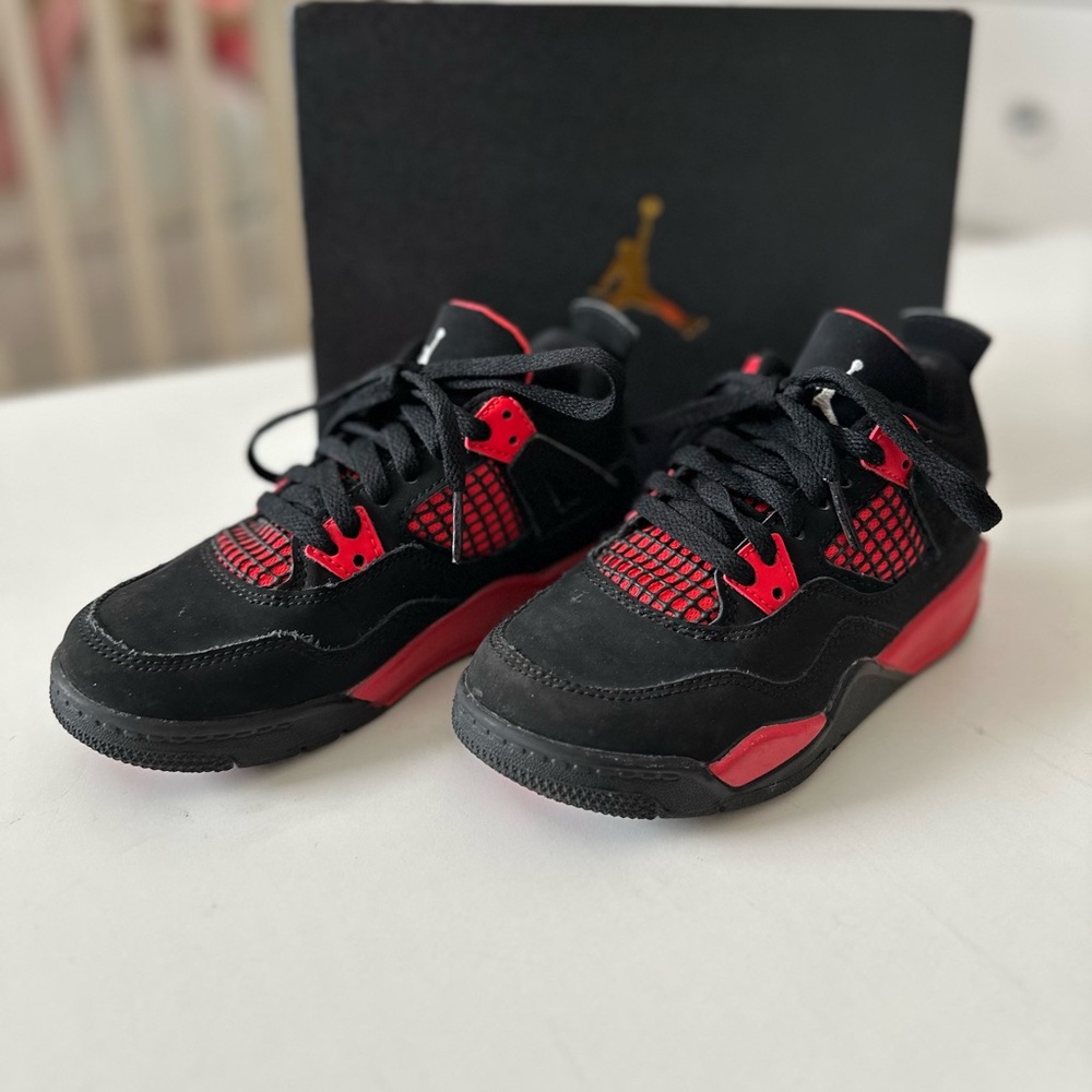 Air Jordan 4 Retro PS "Red Thunder" sneakers kids size 12C